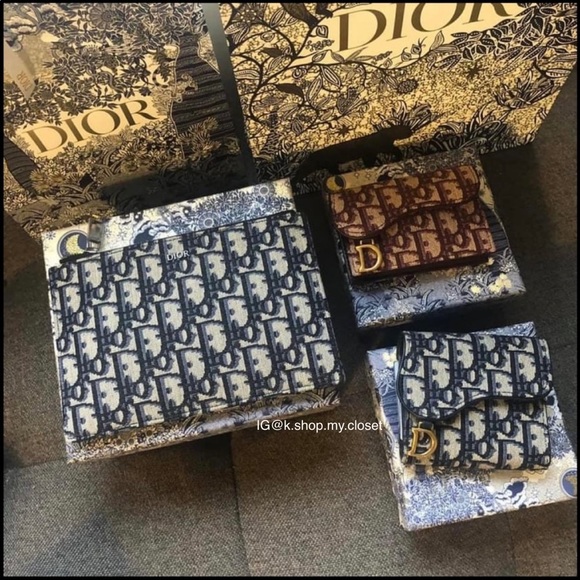 Dior Handbags - Brand new Dior oblique flat pouch